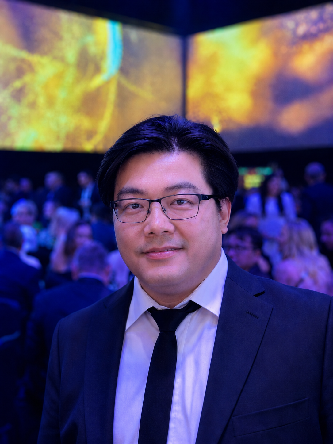 Alan Kan, AI advisor, at an industry awards evening